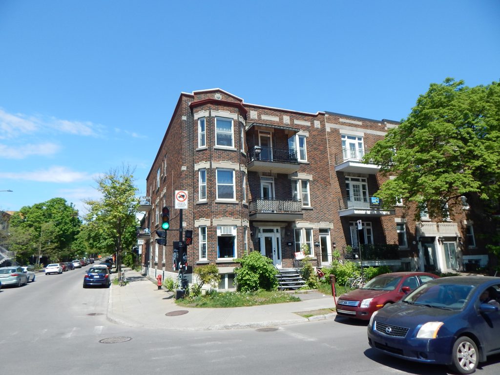1251 Saint Joseph Est Montreal - 4-bedroom apartment for rent in Plateau