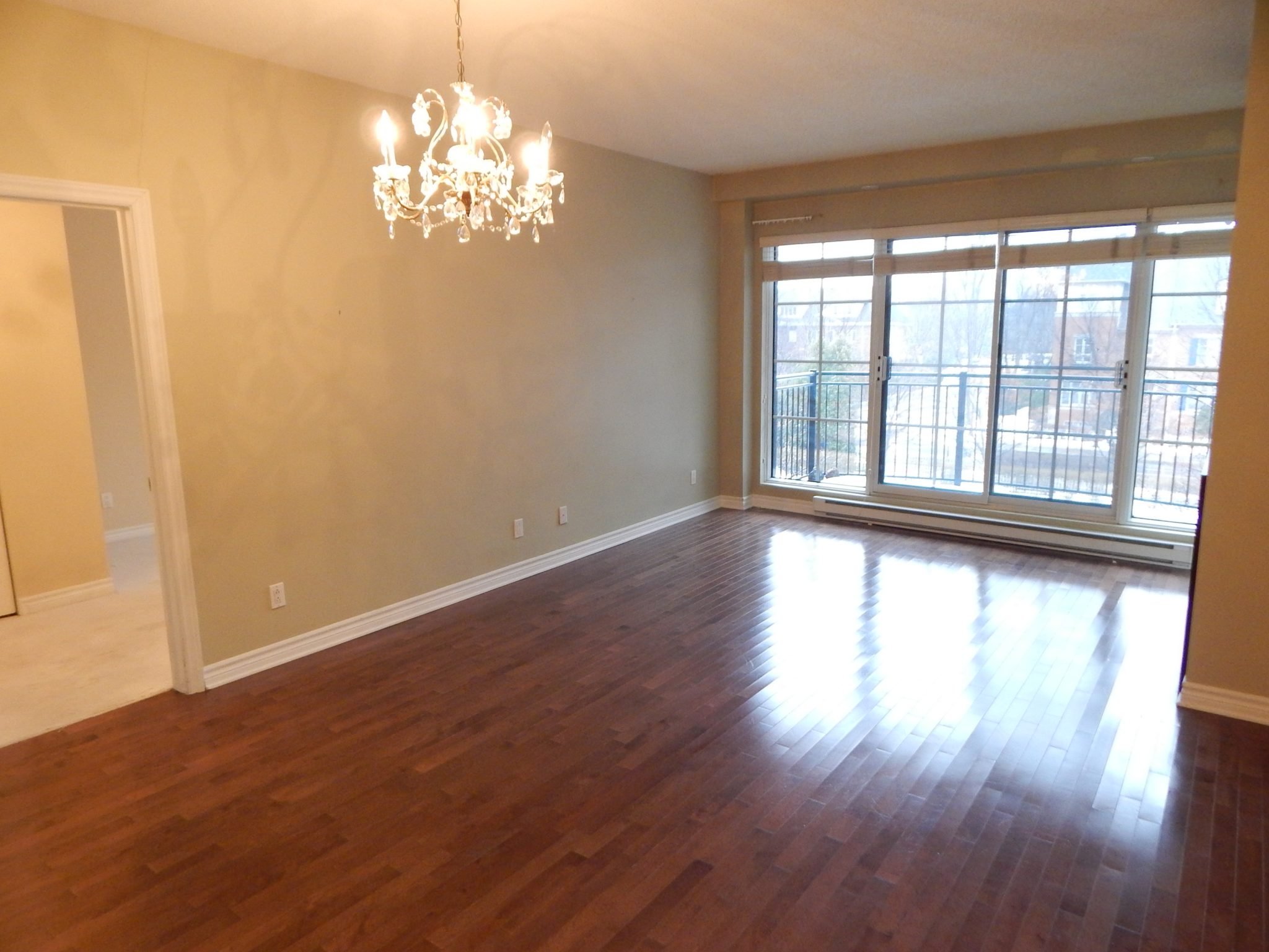 2 Place des JardinsdesVosges, Verdun Beautiful 4.5 condo for rent in