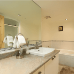 Old Montreal 340 Rue du Champ-de-Mars –Furnished Condo 1-Bed 16 IMG 9521